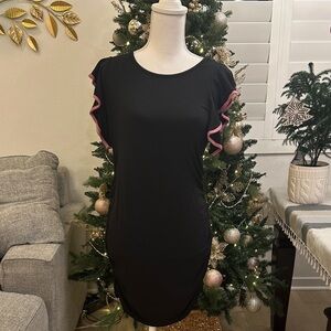 NWOT Kimi + Kai Black and Pink Maternity Ruth Ruffle Sleeve Top, Small